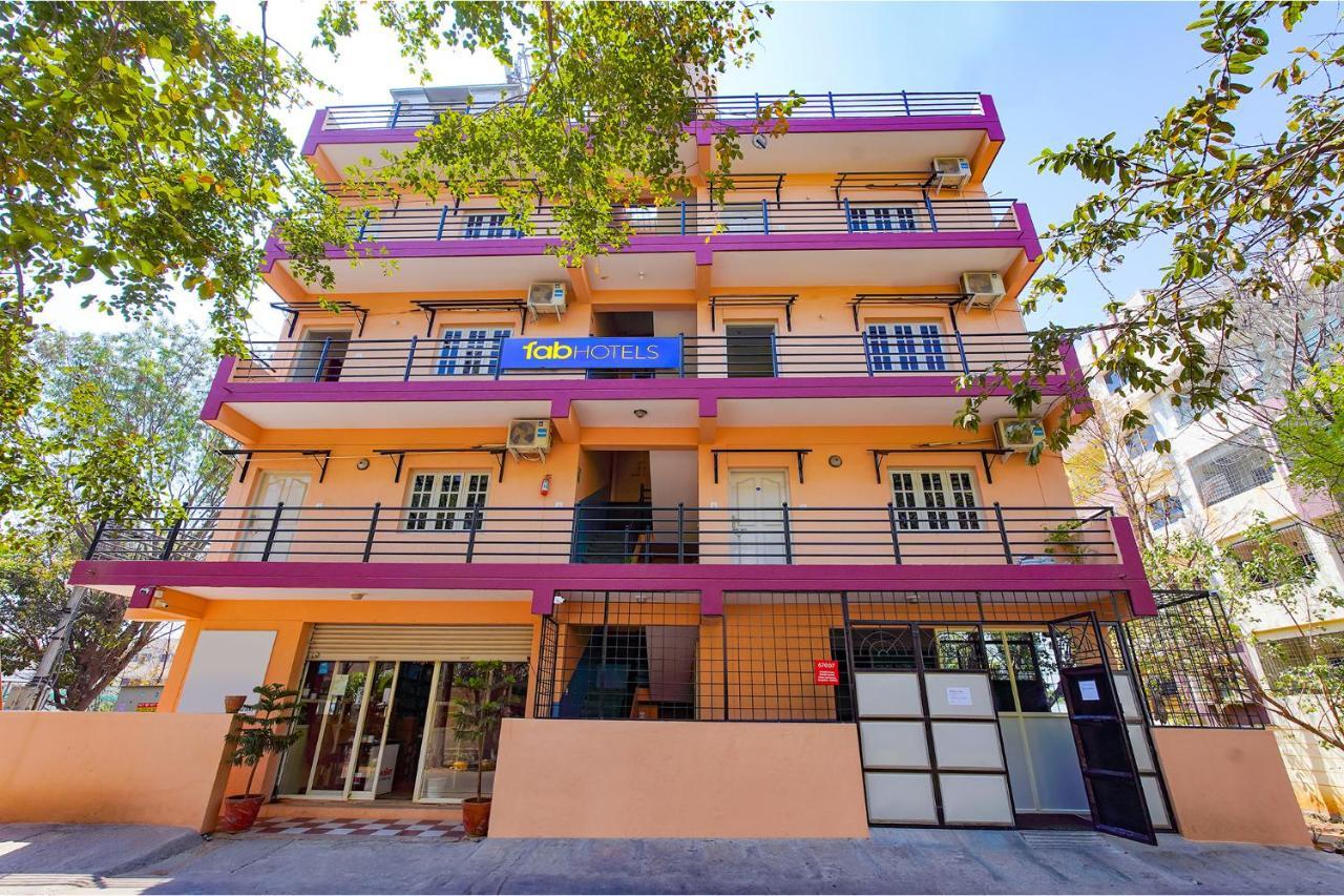 Fabexpress Manyu Inn - Nr Haralur Road Bangalore Exteriör bild